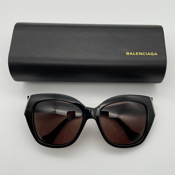 Balenciaga - Picture 2 of 12